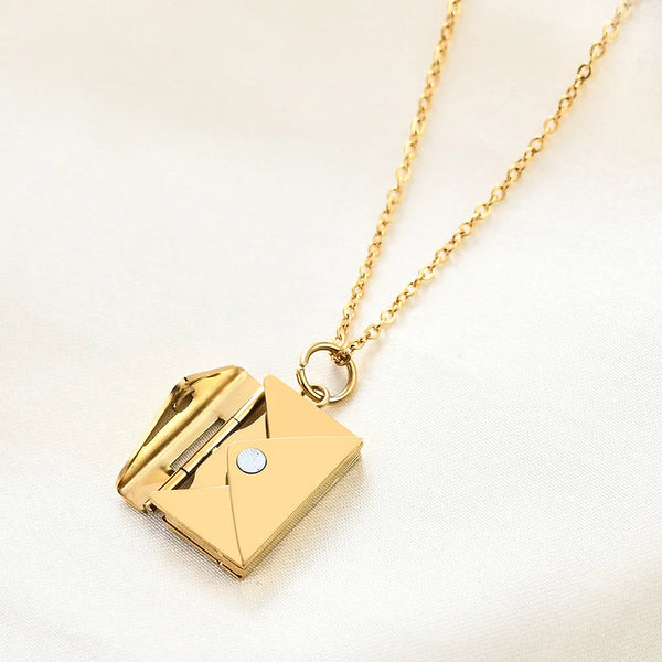 Vletter Locket Love Letter Locket – ESS6 Fashion
