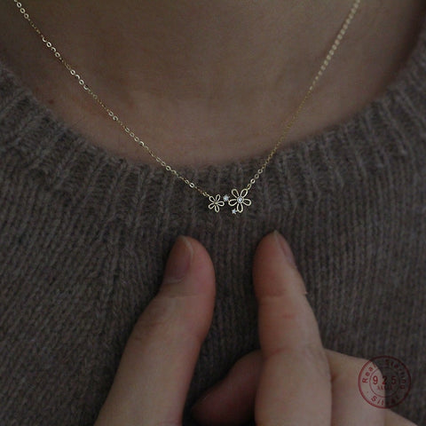 Double Small Flower Pendant Necklace